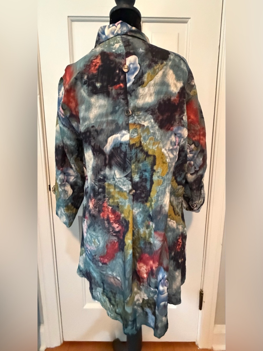 SHANA Multicolor Abstract Button-Front Top M - Picture 3 of 9